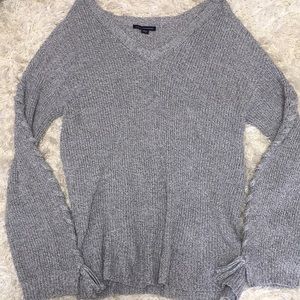 AMERICAN EAGLE grey sweater (size s)